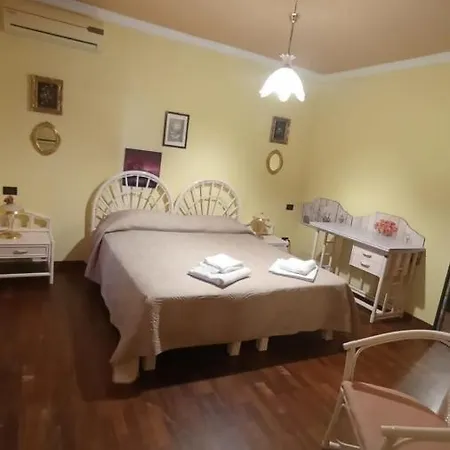 Homestay Onda Incantata Όλμπια